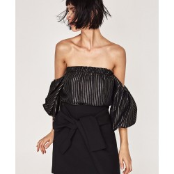 OFF-THE-SHOULDER TOP